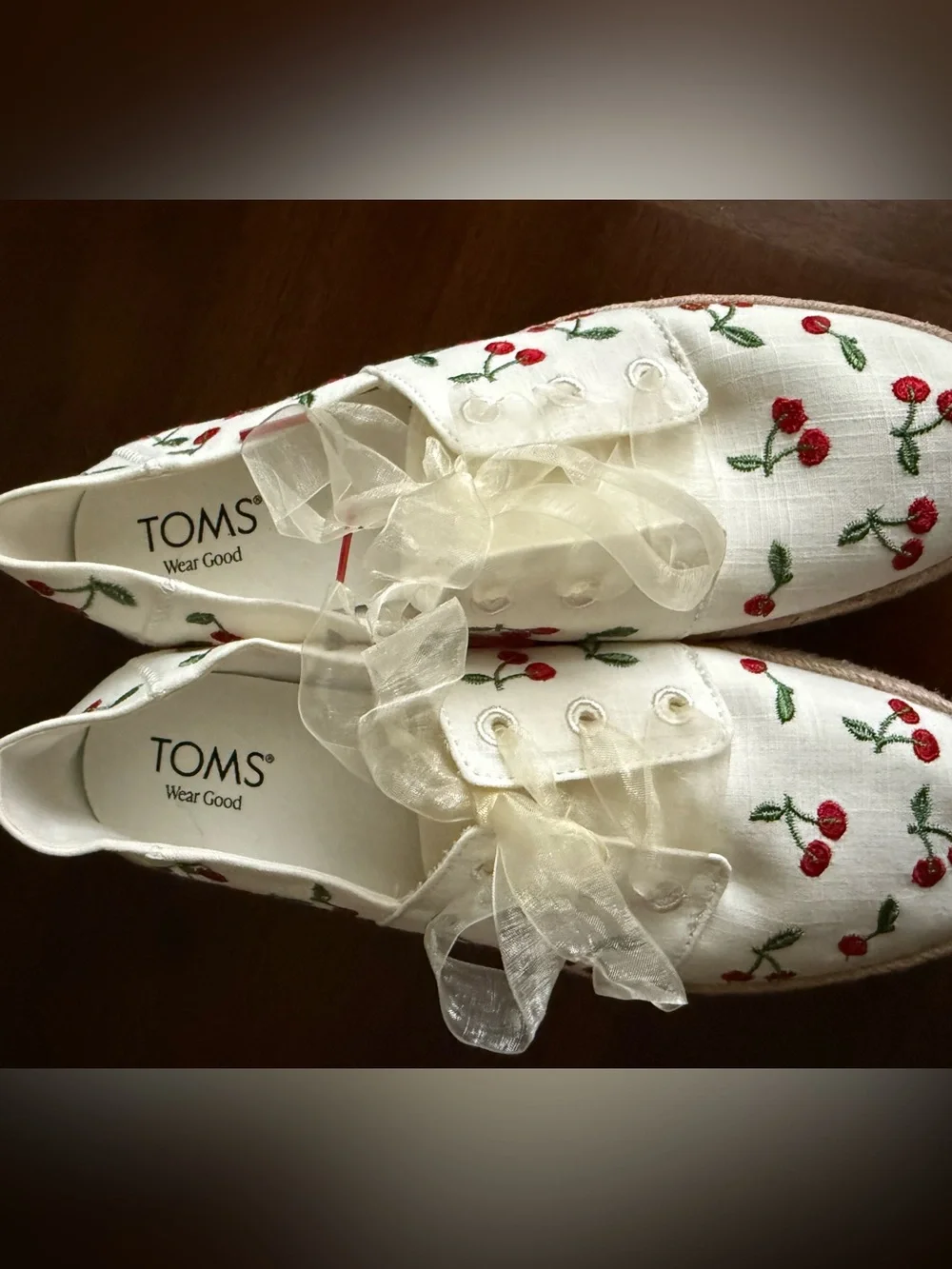 TOMS Carolina Lace-Up Espadrilles Croquette 🍒 Cherries Embroidery Sneaker 9 NWOT